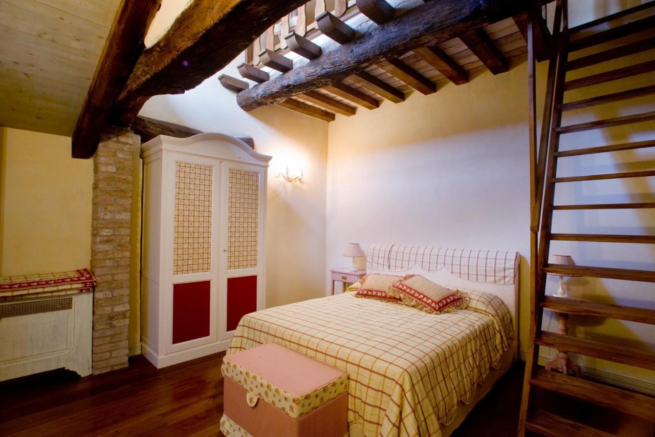 Hospitale I Mori Bed and Breakfast Asola Buitenkant foto